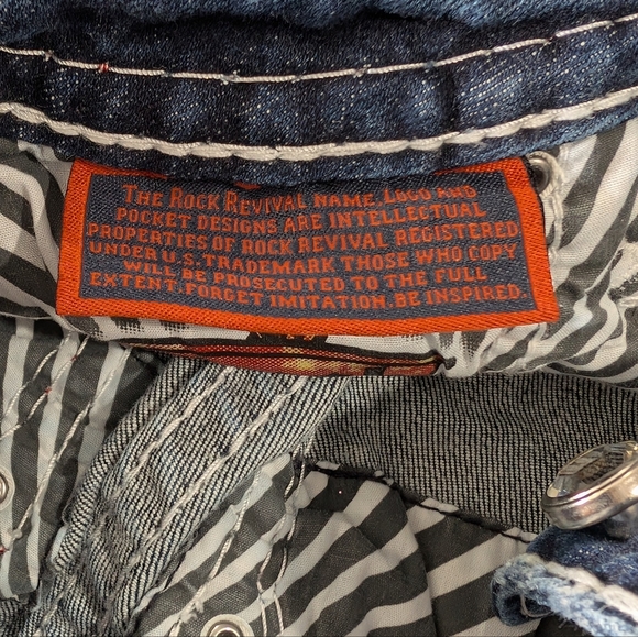 Rock Revival Collector's Edition - Rare - Picture 12 of 15